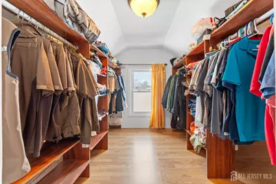 186 Metuchen Avenue, Woodbridge Township, NJ 07095 - Photo 18