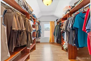 186 Metuchen Ave, Woodbridge Township, NJ 07095 - Photo 18