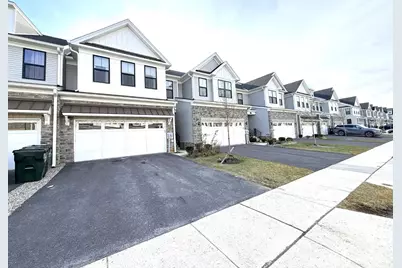 5 Wisteria Court, Monroe Township, NJ 08831 - Photo 2