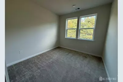 616 Sadie Circle, New Brunswick, NJ 08901 - Photo 8