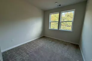 616 Sadie Cir, New Brunswick, NJ 08901 - Photo 8