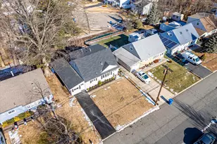 35 Kendall Dr, Sayreville, NJ 08859 - Photo 6