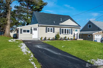 35 Kendall Drive, Sayreville, NJ 08859 - Photo 2