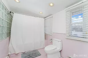 7 Walnut Ln, Sayreville, NJ 08859 - Photo 14