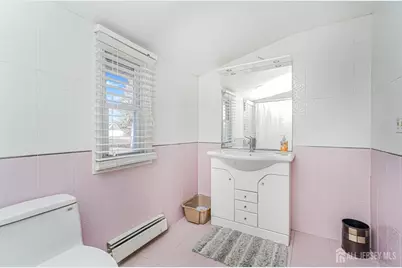 7 Walnut Lane, Sayreville, NJ 08859 - Photo 10