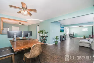 7 Walnut Lane, Sayreville, NJ 08859 - Photo 4