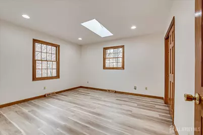 23 Cardownie Street, Edison, NJ 08817 - Photo 18