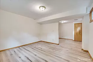 23 Cardownie St, Edison, NJ 08817 - Photo 58