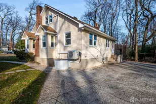 92 Coleman St, Edison, NJ 08817 - Photo 4