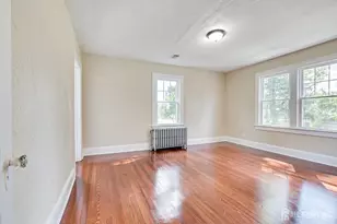 338 Buckelew Ave, Monroe Township, NJ 08831 - Photo 16