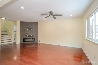 1001 Edison Glen Terrace, Edison, NJ 08837 - Photo 4