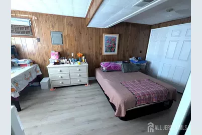 726 W Milton Avenue, Rahway, NJ 07065 - Photo 4