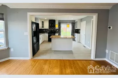 2201 Timber Ridge Court, Sayreville, NJ 08859 - Photo 8