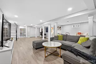 162 Brower Ave, Edison, NJ 08837 - Photo 32