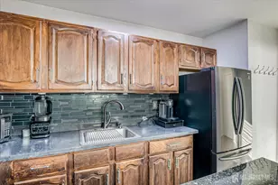 434 Lawrence St, Perth Amboy, NJ 08861 - Photo 12