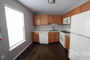 532 Great Beds Ct, Perth Amboy, NJ 08861 - Photo 8