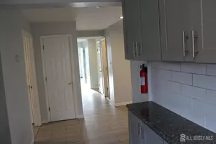 899 Green St, Iselin, NJ 08830 - Photo 10