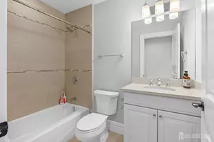 1355 NE Abbott Blvd, Fort Lee, NJ 07024 - Photo 34