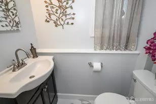 2309 S Cuthbert Dr S, Lindenwold, NJ 08021 - Photo 8