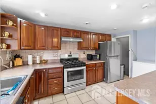 285 Water St, Perth Amboy, NJ 08861 - Photo 4