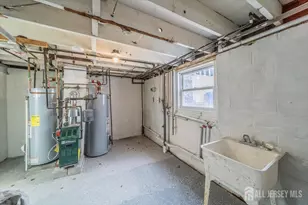 54 Bergen St, Carteret, NJ 07008 - Photo 34