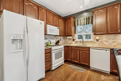 6 Holly Manor Court, Helmetta, NJ 08828 - Photo 12