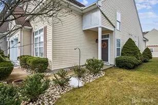 6 Holly Manor Ct, Helmetta, NJ 08828 - Photo 2