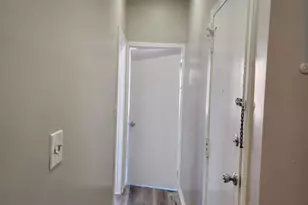 149 Lewis St, Perth Amboy, NJ 08861 - Photo 4