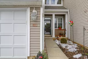 1329 Eagles Nest Ct, Lopatcong Township, NJ 08886 - Photo 2