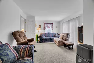 407 Clinton Ave, Middlesex, NJ 08846 - Photo 12