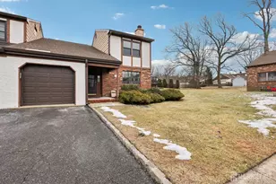 21 Wellington Ct, Sayreville, NJ 08872 - Photo 1