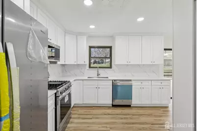 21 Wellington Court, Sayreville, NJ 08872 - Photo 14