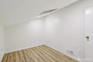 21 Wellington Ct, Sayreville, NJ 08872 - Photo 24