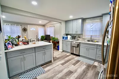 193 Old Road, Sewaren, NJ 07077 - Photo 6