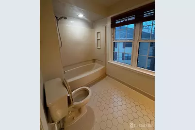 1109 Stoneridge Circle, Helmetta, NJ 08828 - Photo 4