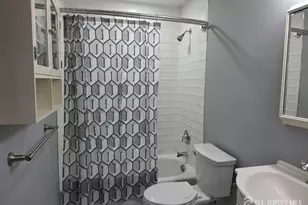 447 Danbury Ln, East Brunswick Township, NJ 08816 - Photo 6