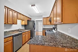 70 Hampshire Dr, Plainsboro Township, NJ 08536 - Photo 10