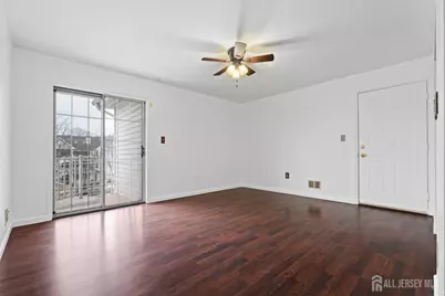 12 Kingston Run, North Brunswick Township, NJ 08902 - Photo 2