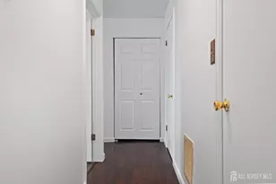 12 Kingston Run, North Brunswick Township, NJ 08902 - Photo 4