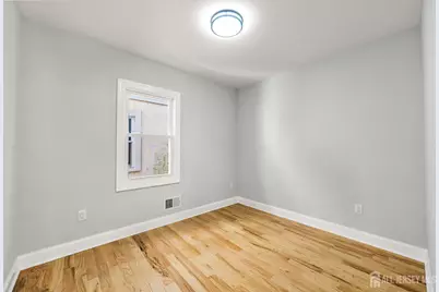 38 S 6th Avenue S, Highland Park, NJ 08904 - Photo 16