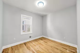 38 S 6th Ave S, Highland Park, NJ 08904 - Photo 16