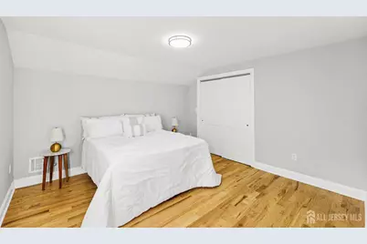 38 S 6th Avenue S, Highland Park, NJ 08904 - Photo 22