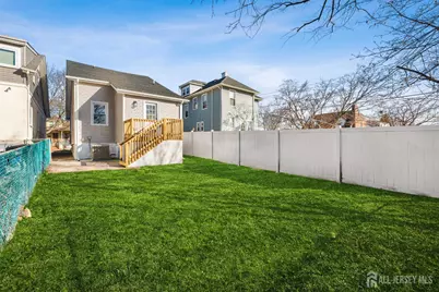 38 S 6th Avenue S, Highland Park, NJ 08904 - Photo 38