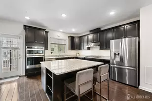 12 Marshall Ln, Wood Ridge, NJ 07075 - Photo 8