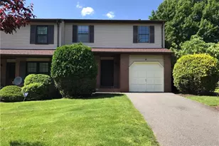 10 Dogwood Dr, Edison, NJ 08820 - Photo 1