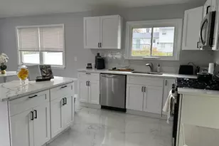 106 Boulevard W, Old Bridge Township, NJ 07735 - Photo 10