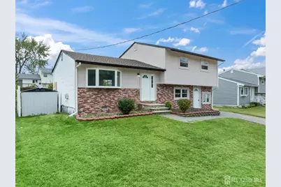 106 Boulevard W, Old Bridge Township, NJ 07735 - Photo 2