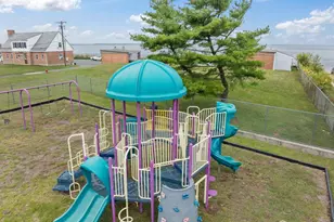 106 Boulevard W, Old Bridge Township, NJ 07735 - Photo 4