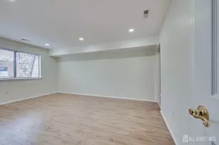 1314 Edison Glen Terrace, Edison, NJ 08837 - Photo 6