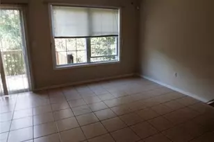 18 Lakeview Dr, Helmetta, NJ 08828 - Photo 4